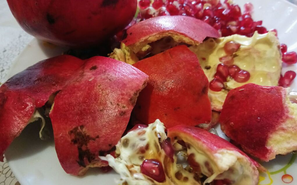 Pomegranate peel for deworming
